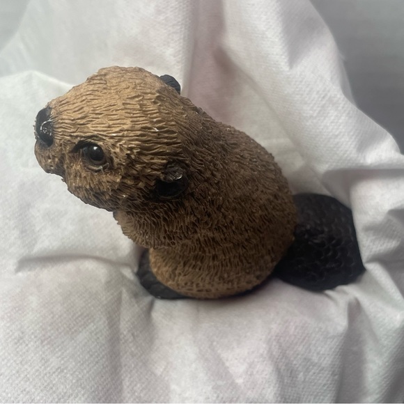 Vintage United Design Beaver sculpture figurine - Picture 5 of 11